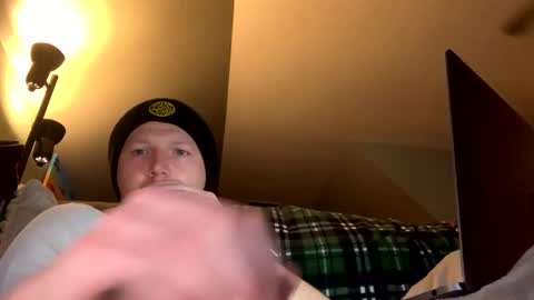 Snapshot of chillgi97 chatting on 12.11.24 chillgi97 online show from 12.11.24