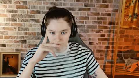 Bella online show from 12.19.25