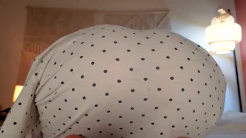 yoursensualparadise online show from 04.29.26