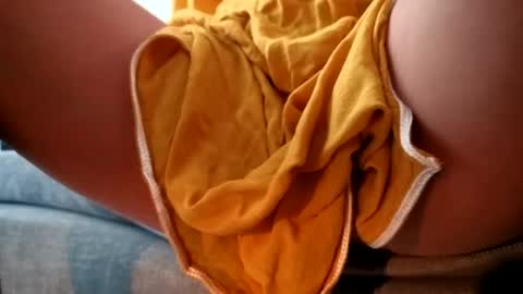 Snapshot of chillwithcamii chatting on 07.15.26 yoursensualparadise online show from 07.15.26