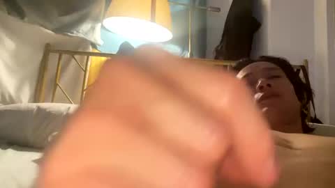 Snapshot of chillyal chatting on 12.30.24 A online show from 12.30.24