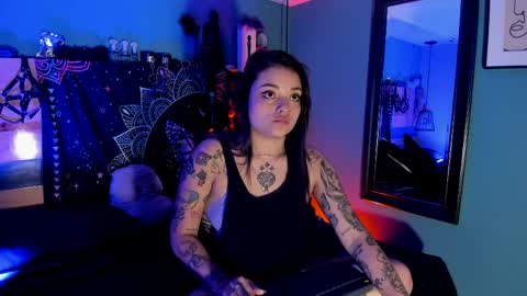 Chloeallennn  online show from 04.25.26