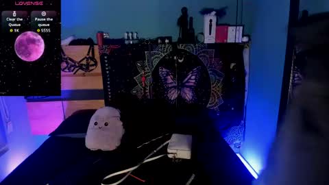 Chloeallennn  online show from 06.09.26