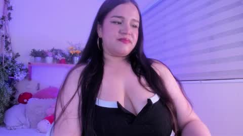 chloe online show from 11.11.25