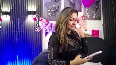 Chloe  online show from 02.18.26