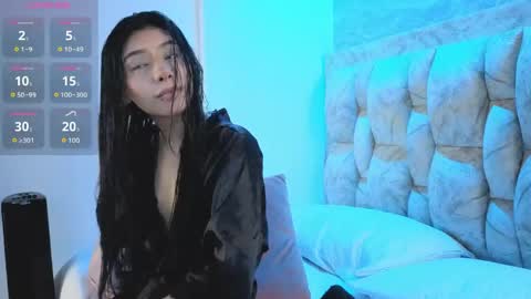 Snapshot of chloe_bluee_ chatting on 05.09.26 chloe_bluee_ online show from 05.09.26