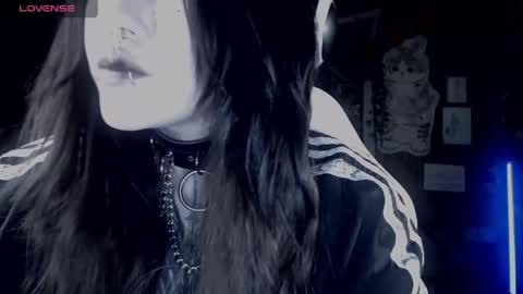 Snapshot of chloe_crystall_killer chatting on 03.23.26 chloe_crystall_killer online show from 03.23.26