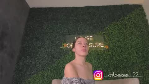 Chloe online show from 09.20.25