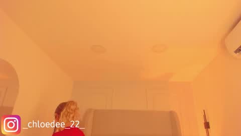 Snapshot of chloe_dee_ chatting on 01.15.26 Chloe online show from 01.15.26