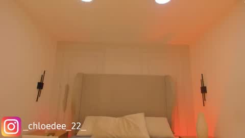Snapshot of chloe_dee_ chatting on 02.07.26 Chloe online show from 02.07.26