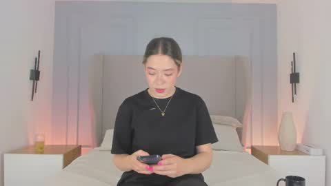 Chloe online show from 06.12.26
