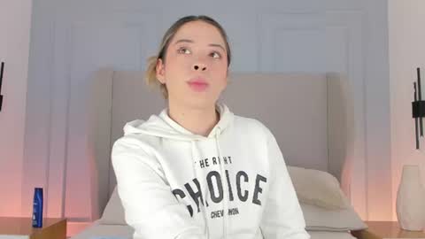Chloe online show from 06.19.26