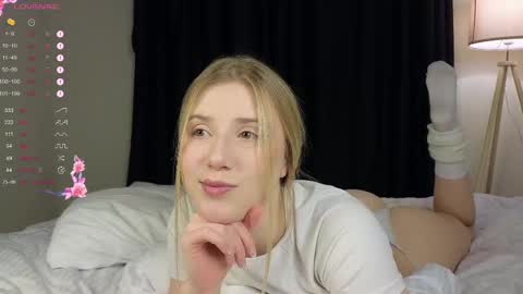 Arianaa Mourrr online show from 02.27.25