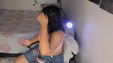 chloe_kisses online show from 03.18.26