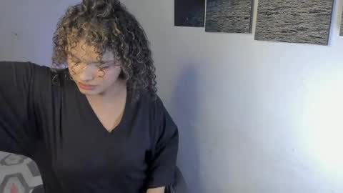 chloe_kisses online show from 04.07.26