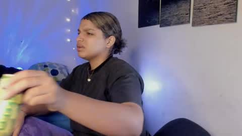 chloe_kisses online show from 04.27.26