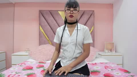 Chloe online show from 03.11.26