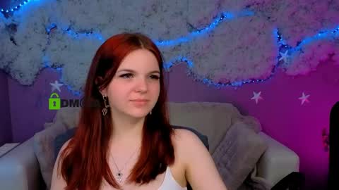 Snapshot of chloe_ley chatting on 05.20.26 chloe_ley online show from 05.20.26