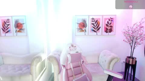 Chloe  online show from 04.27.26