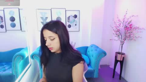 Chloe  online show from 06.18.26