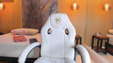  CHLOE  online show from 11.08.25