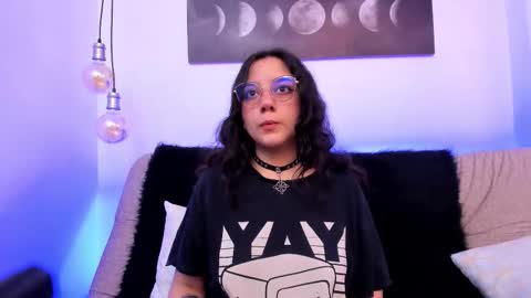 Chloe online show from 03.04.26