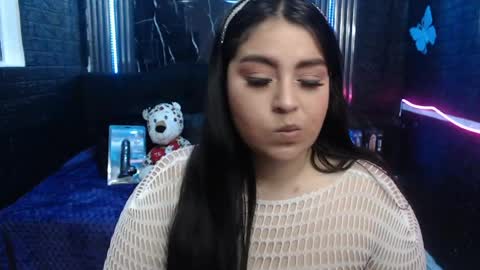chloe_smith5 online show from 06.04.26