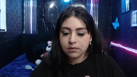 chloe_smith5 online show from 06.11.26