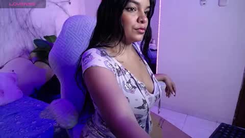 Snapshot of chloe_tgn chatting on 10.27.25 chloe_tgn online show from 10.27.25