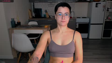 Eva and Sandra online show from 12.14.24