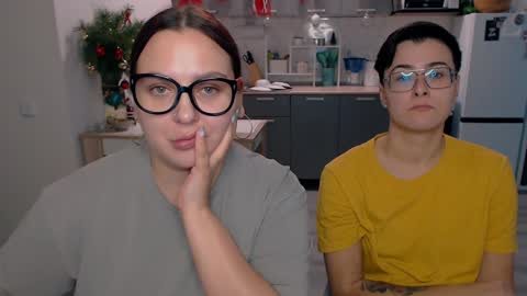 Eva and Sandra online show from 12.26.24