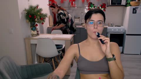 Eva and Sandra online show from 12.27.24