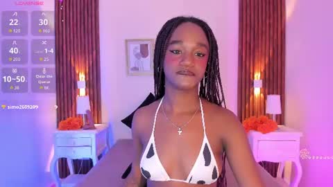 Snapshot of chloebrunnie chatting on 07.31.26 CHLOE online show from 07.31.26