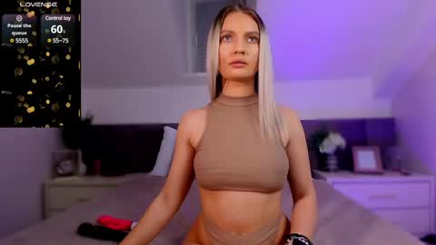 Chloe online show from 02.25.25