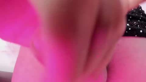 Chloe  online show from 02.10.25