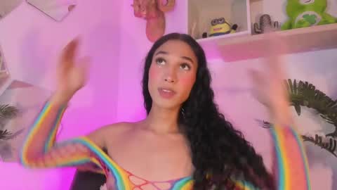 Chloe  online show from 02.22.25