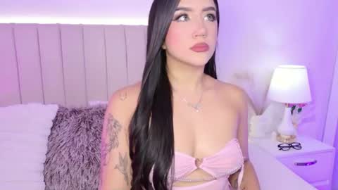 Chloe Hall online show from 06.16.26