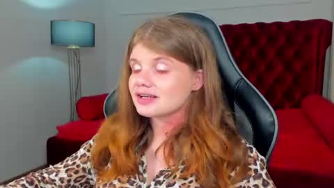 ChloeHalses online show from 07.02.26