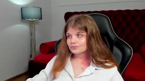 ChloeHalses online show from 07.09.26