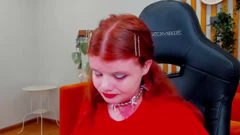 ChloeHalses online show from 08.03.26