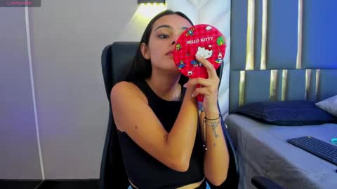  Chloe Harper  online show from 04.23.26