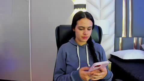  Chloe Harper  online show from 06.25.26