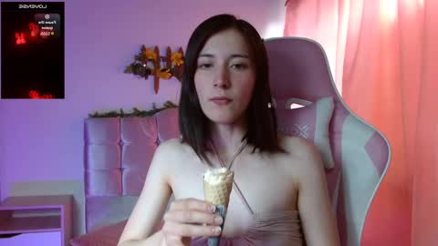 Snapshot of chloejohnsoon chatting on 02.08.25 Chloe online show from 02.08.25