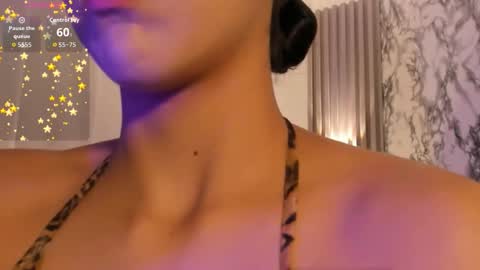 Snapshot of chloemasonn chatting on 10.10.25 chloemasonn online show from 10.10.25