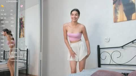 chloemorriss online show from 07.11.26