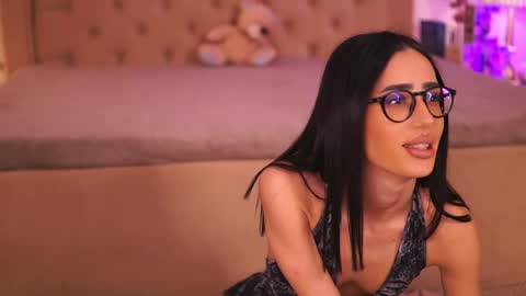 Chlo online show from 03.18.26