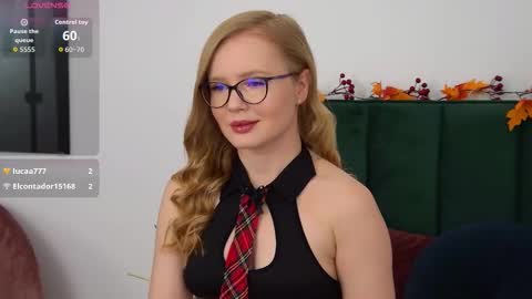 Chloe online show from 10.06.25