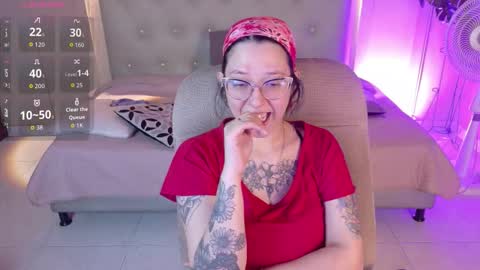 Snapshot of chloerossee chatting on 09.24.25 Chloe rosse online show from 09.24.25