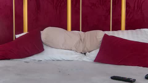 Chloe online show from 02.20.25