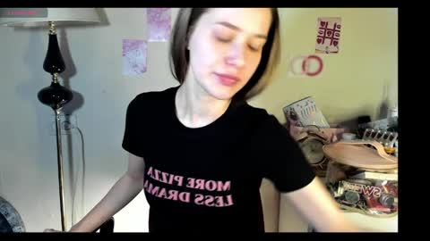 Snapshot of chloesweetbby chatting on 04.05.26 chloesweetbby online show from 04.05.26